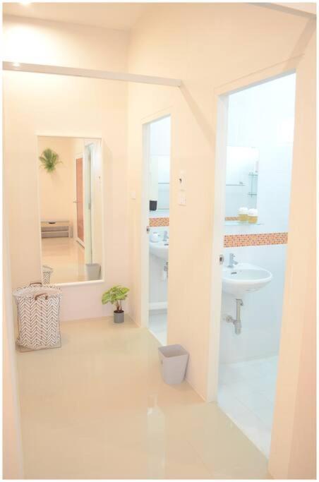 100Sqm 2 Bed Apartment Sukhothai City Exterior photo
